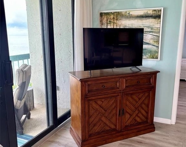 9940 S Ocean Drive - Photo Thumbnail 20