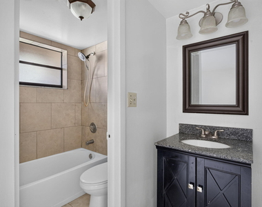 2141 Ne 42nd Street - Photo Thumbnail 14