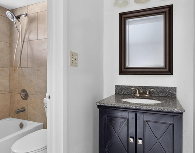 2141 Ne 42nd Street - Photo Thumbnail 16