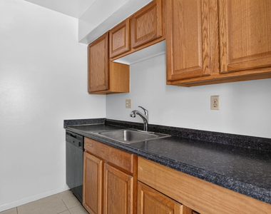2141 Ne 42nd Street - Photo Thumbnail 9