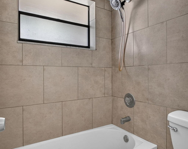 2141 Ne 42nd Street - Photo Thumbnail 18