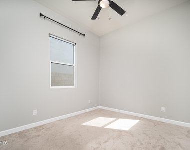 18161 W Windmere Drive - Photo Thumbnail 21