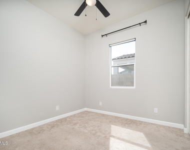 18161 W Windmere Drive - Photo Thumbnail 20