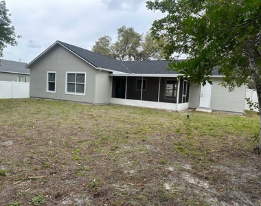 2150 Sw Biella Avenue - Photo Thumbnail 3