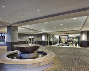 2211 E Camelback Road - Photo Thumbnail 11
