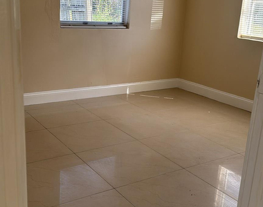 3734 Avenue S - Photo Thumbnail 3