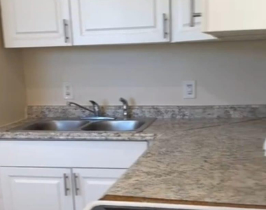 3734 Avenue S - Photo Thumbnail 10