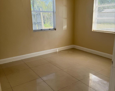 3734 Avenue S - Photo Thumbnail 7