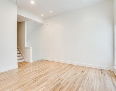 5017 Manett Street - Photo Thumbnail 10