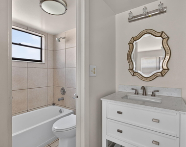 2141 Ne 42nd Street - Photo Thumbnail 12