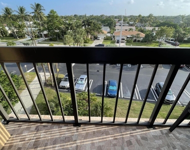 955 Dotterel Road - Photo Thumbnail 15