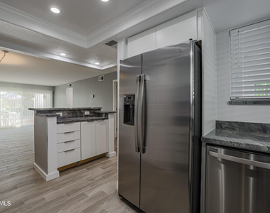 3640 N 70th Street - Photo Thumbnail 13