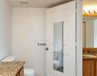 281 Sw Palm Drive - Photo Thumbnail 3