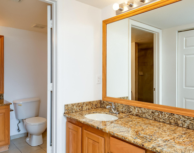 281 Sw Palm Drive - Photo Thumbnail 2