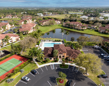 281 Sw Palm Drive - Photo Thumbnail 4