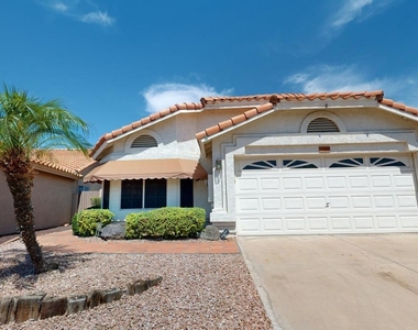 19616 N 78th Avenue - Photo Thumbnail 1