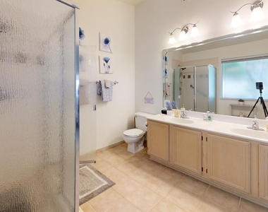 19616 N 78th Avenue - Photo Thumbnail 13