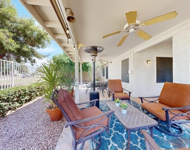 19616 N 78th Avenue - Photo Thumbnail 20