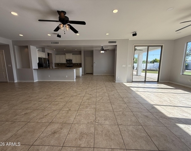 4287 S Kimberlee Drive - Photo Thumbnail 10