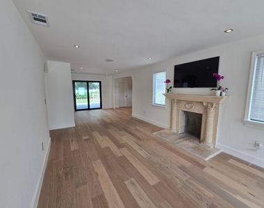 3809 S Olive Avenue - Photo Thumbnail 2