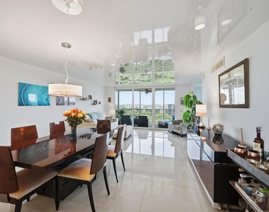 4015 W Palm Aire Drive - Photo Thumbnail 11