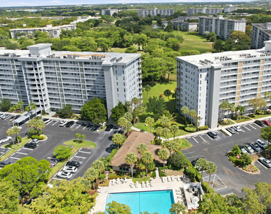 4015 W Palm Aire Drive - Photo Thumbnail 40