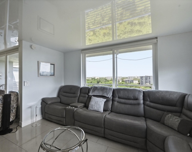 4015 W Palm Aire Drive - Photo Thumbnail 18