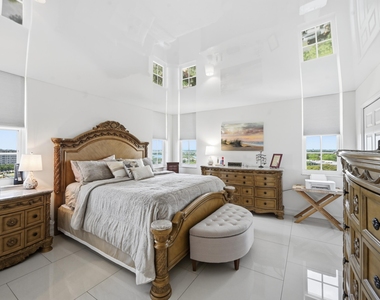 4015 W Palm Aire Drive - Photo Thumbnail 21