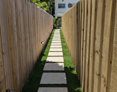 21 Se 11th Avenue - Photo Thumbnail 11