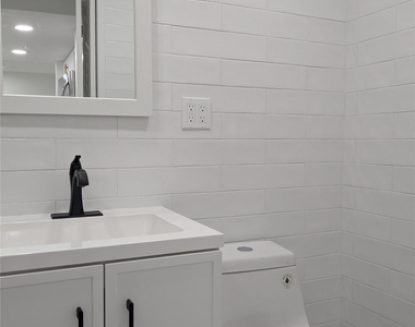 21 Se 11th Avenue - Photo Thumbnail 10