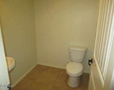 3449 S Falcon Drive - Photo Thumbnail 9