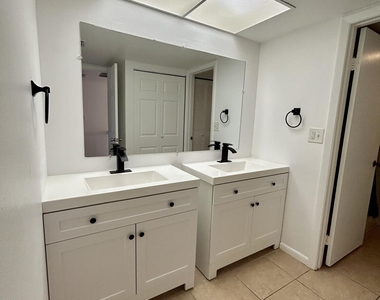 4606 Cherry Road - Photo Thumbnail 11