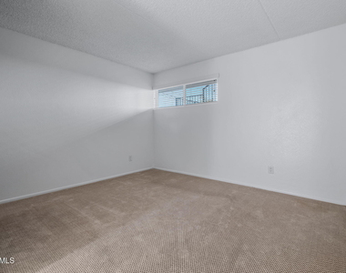7141 N 16th Street - Photo Thumbnail 7