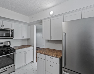 7141 N 16th Street - Photo Thumbnail 33