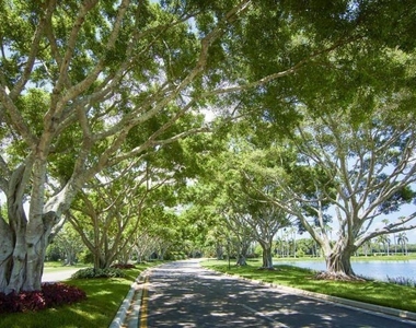 8167 Quail Meadow Way - Photo Thumbnail 32