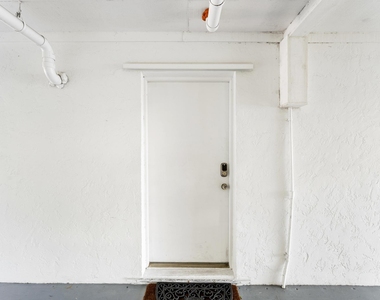 90 Nw Alice Street - Photo Thumbnail 54