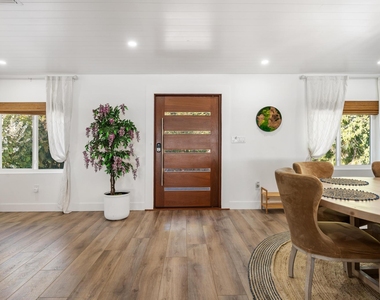 90 Nw Alice Street - Photo Thumbnail 8