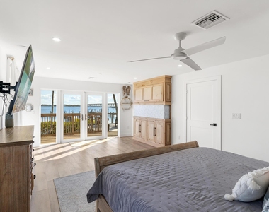 90 Nw Alice Street - Photo Thumbnail 29