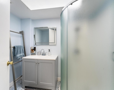 90 Nw Alice Street - Photo Thumbnail 60