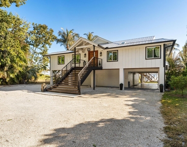 90 Nw Alice Street - Photo Thumbnail 52