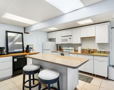 90 Nw Alice Street - Photo Thumbnail 58