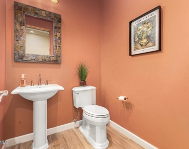 33655 N 78th Place - Photo Thumbnail 16