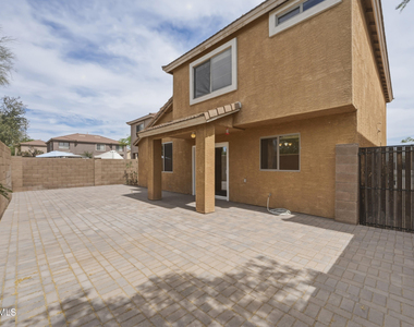 21862 N 40th Place - Photo Thumbnail 19