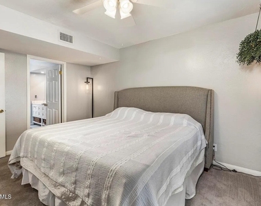5402 E Windsor Avenue - Photo Thumbnail 12
