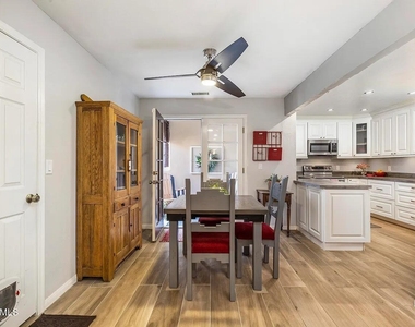 5402 E Windsor Avenue - Photo Thumbnail 11