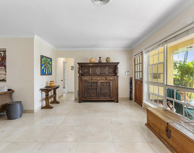 700 Ne 26th Avenue - Photo Thumbnail 11