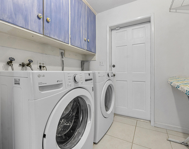 700 Ne 26th Avenue - Photo Thumbnail 36