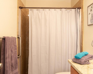 8357 E Thomas Road - Photo Thumbnail 18