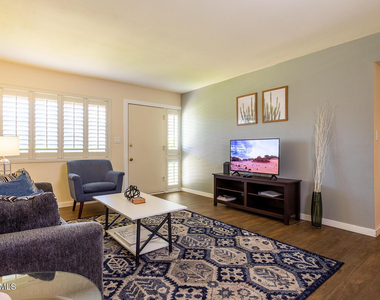 8357 E Thomas Road - Photo Thumbnail 4