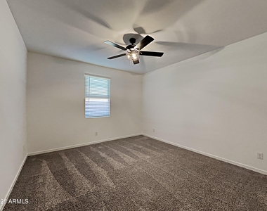 4438 W Bush Bean Way - Photo Thumbnail 9